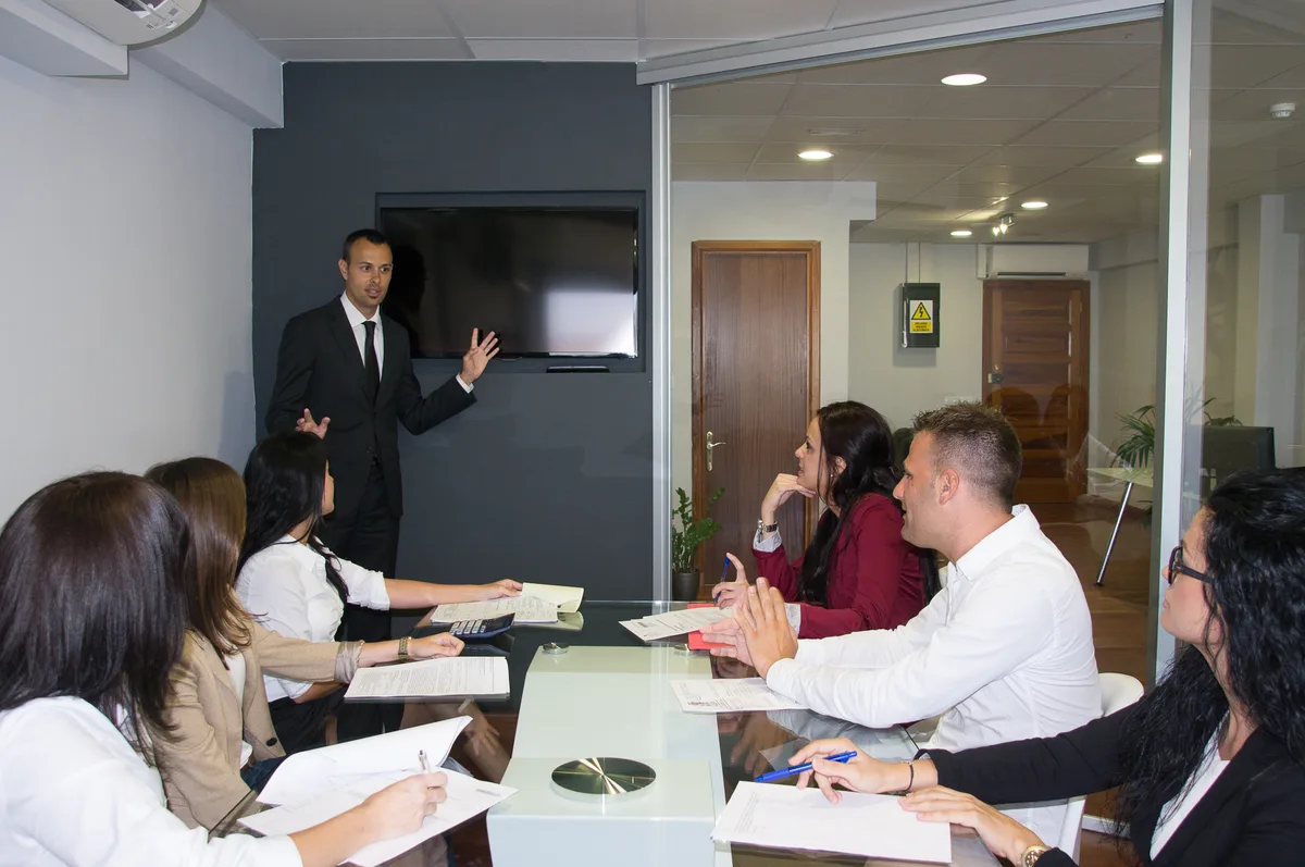 Reunión de trabajo en el despacho de EcoVen